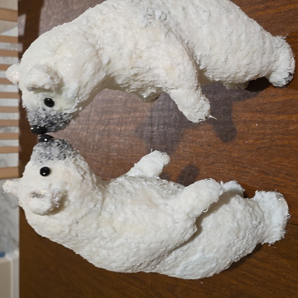 Adorable White Polar Bear Figurines - Set Of Two - Picture 3 of 5